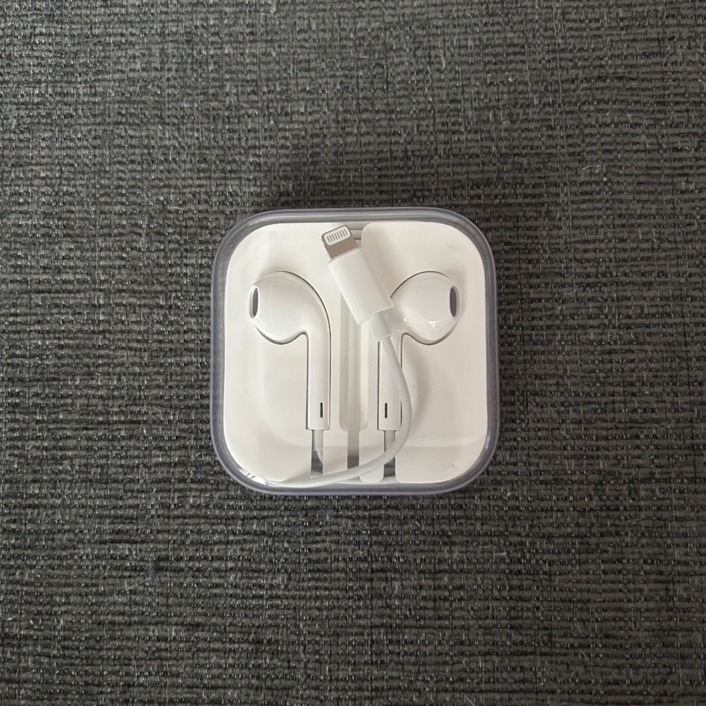 Brand new wire in iphone headphones